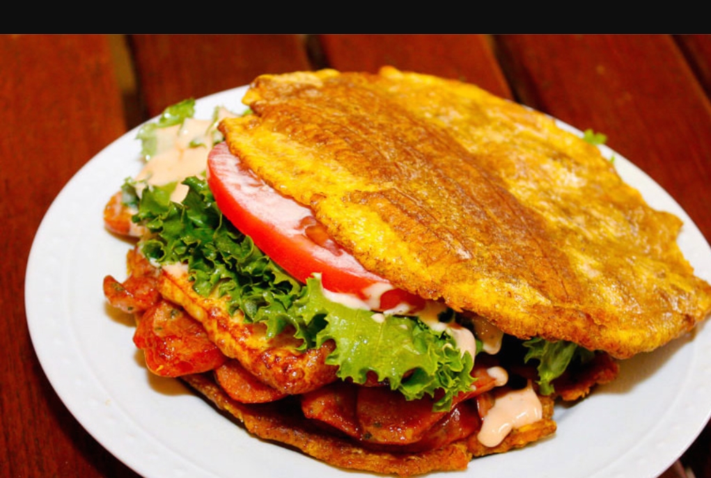 Fordham Cachapas Deli | restaurant | 332 E Fordham Rd, Bronx, NY 10458, USA | 3479188896 OR +1 347-918-8896