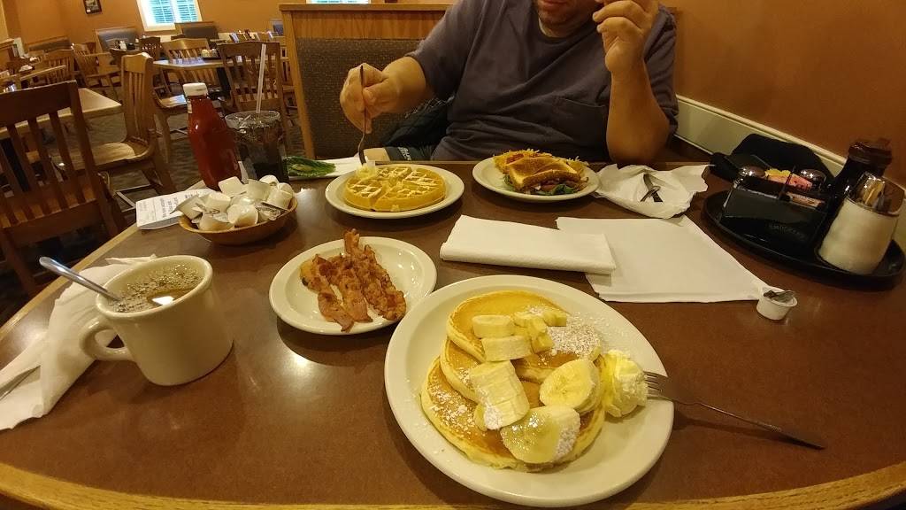 Tex & Shirleys | restaurant | 1720 Battleground Ave, Greensboro, NC 27408, USA | 3368824005 OR +1 336-882-4005