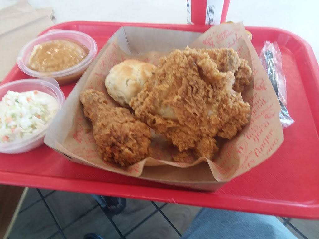 KFC | restaurant | 4790 Riverdale Rd, Memphis, TN 38141, USA | 9017548581 OR +1 901-754-8581