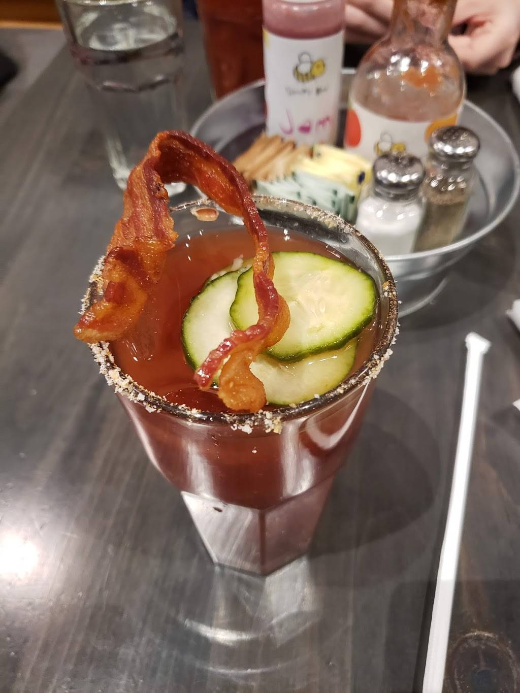 Sleepy Bee Cafe | cafe | 8 E 4th St, Cincinnati, OH 45202, USA | 5133812339 OR +1 513-381-2339