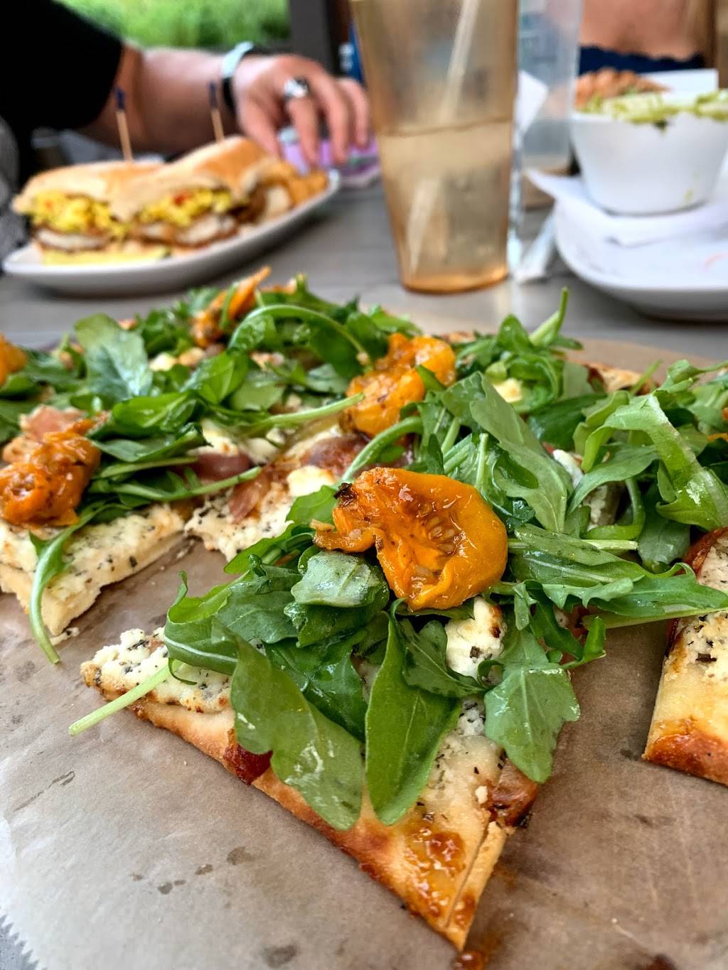 Palmers | restaurant | 991 N Peachtree Pkwy, Peachtree City, GA 30269, USA | 7706295280 OR +1 770-629-5280