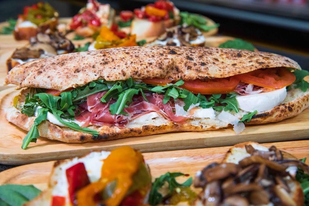 Ciao Ristorante Italiano | restaurant | 2015 E Vista Way, Vista, CA 92084, USA | 7606307333 OR +1 760-630-7333