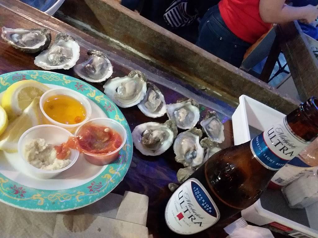 Steves seafood and oysters | restaurant | 925 N Bay St, Eustis, FL 32726, USA | 3526024587 OR +1 352-602-4587