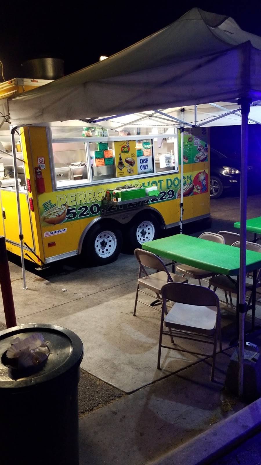 El Perro Loco Hot Dogs | restaurant | 3800-3818 S Valley Rd, Tucson, AZ 85714, USA | 5202720229 OR +1 520-272-0229