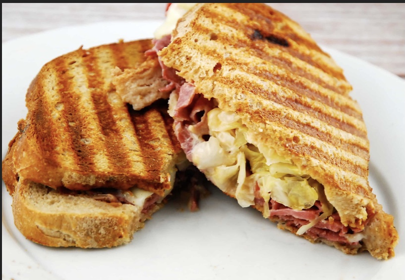 Stephies Pub & Irish Eatery | restaurant | 1061 W Orange Blossom Trail, Apopka, FL 32712, USA | 4077038195 OR +1 407-703-8195