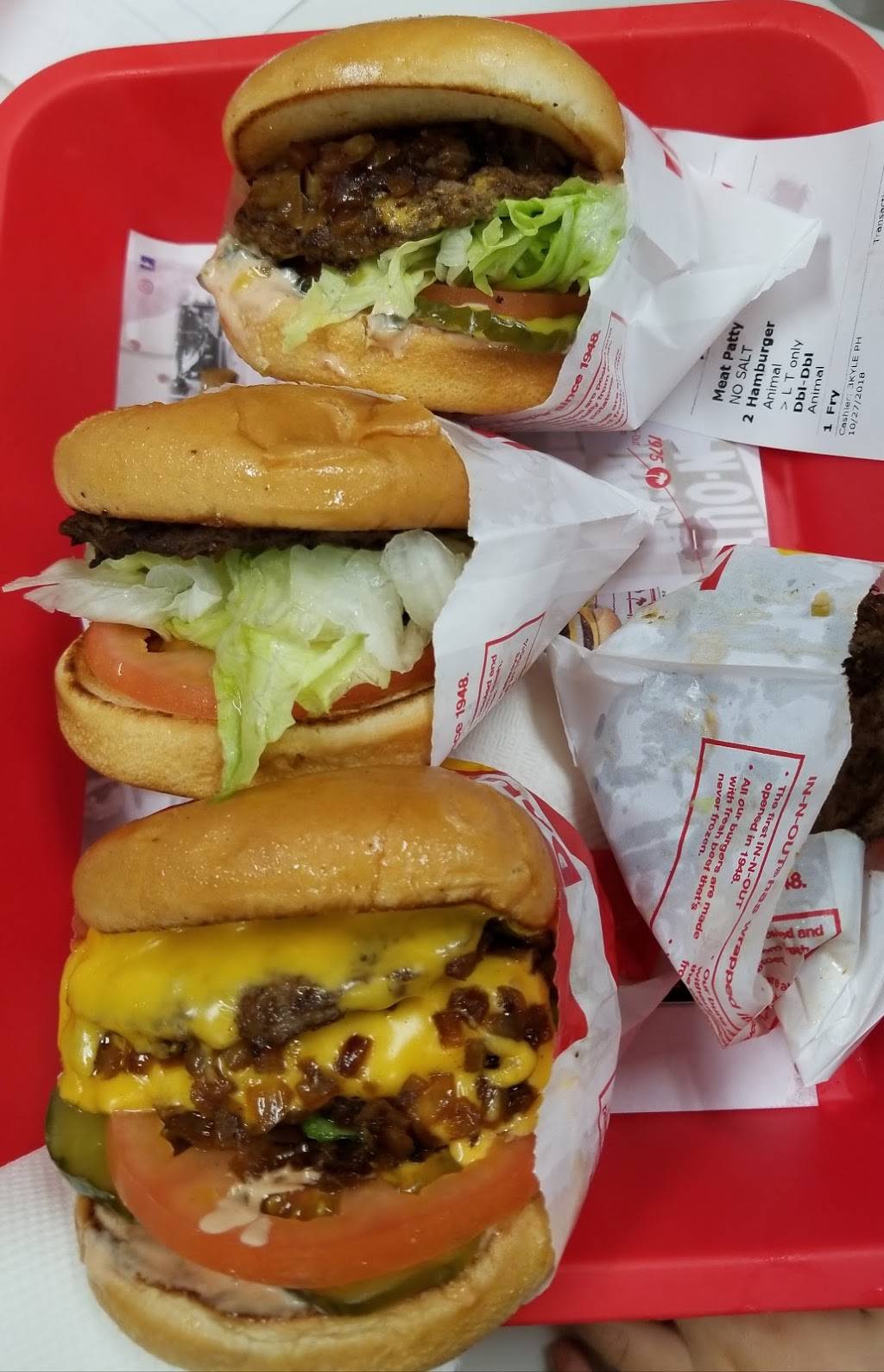 In-N-Out Burger | restaurant | 936 N Coast Hwy, Oceanside, CA 92054, USA | 8007861000 OR +1 800-786-1000