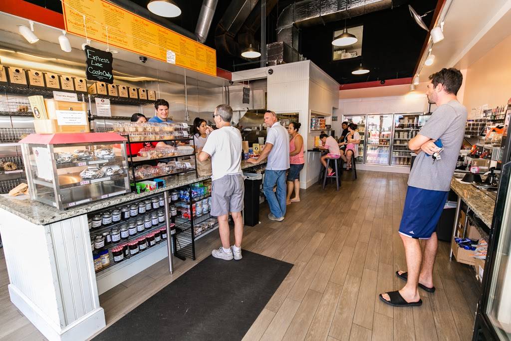 Hot Bagels & More | restaurant | 212 Pacific Ave, Atlantic City, NJ 08401, USA | 6095413488 OR +1 609-541-3488