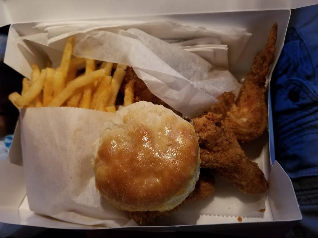 Frenchys Chicken | restaurant | 4646 Scott St, Houston, TX 77004, USA | 7137482233 OR +1 713-748-2233