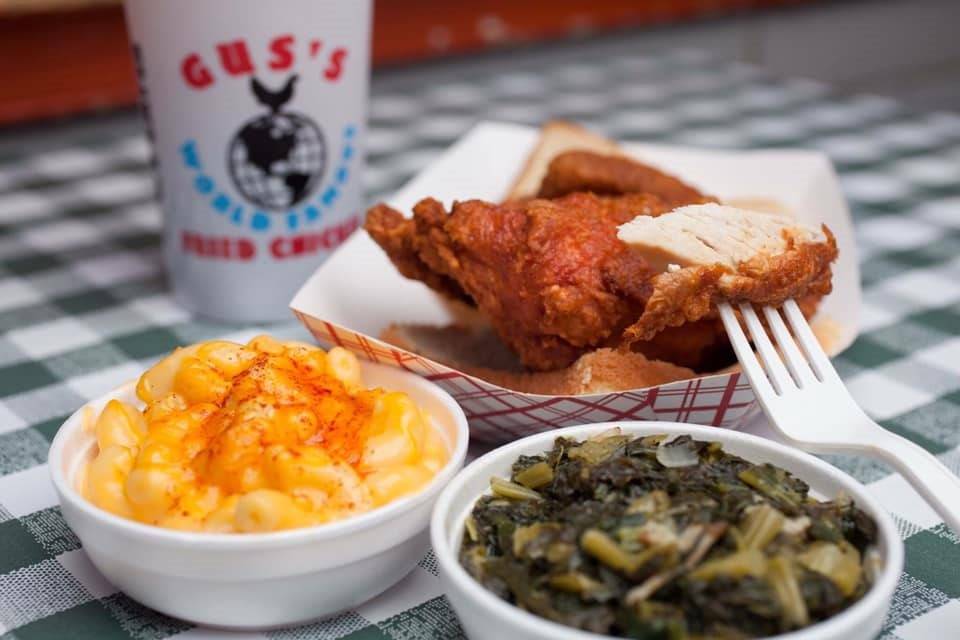 Guss World Famous Fried Chicken | restaurant | 2904 Commerce St, Dallas, TX 75226, USA | 4697098294 OR +1 469-709-8294