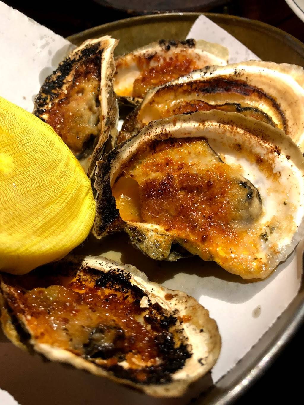 Dylans Oyster Cellar | restaurant | 3601 Chestnut Ave, Baltimore, MD 21211, USA | 4437596595 OR +1 443-759-6595