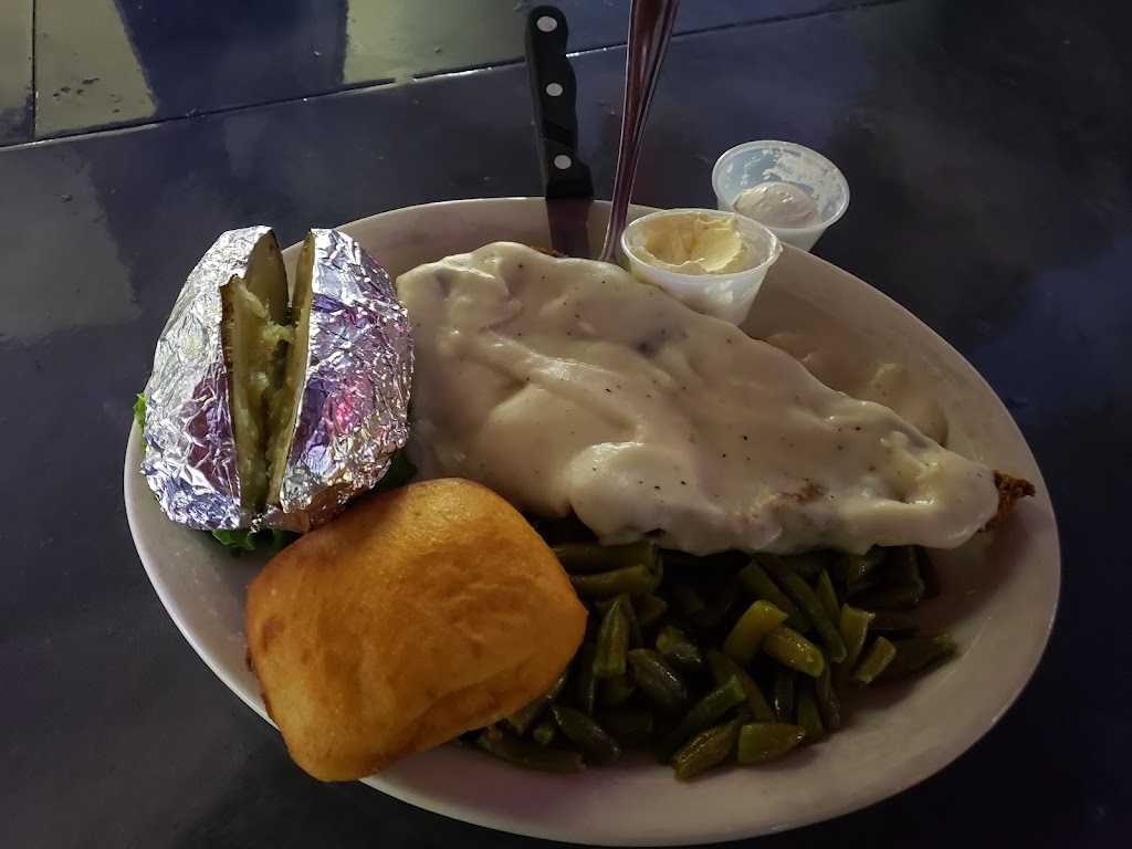 Oregon Trail Roadhouse | restaurant | 310 M St, Gering, NE 69341, USA | 3086332046 OR +1 308-633-2046