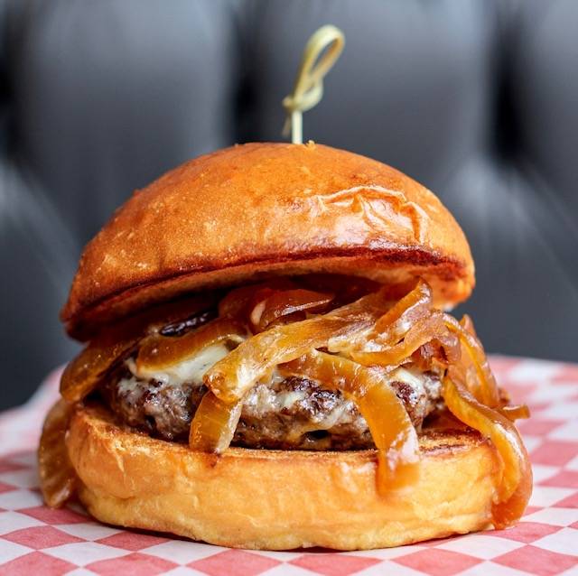 Notre-Boeuf-de-Grâce | restaurant | 660 Autoroute Chomedey, Laval, QC H7X 3S9, Canada | 4502326602 OR +1 450-232-6602