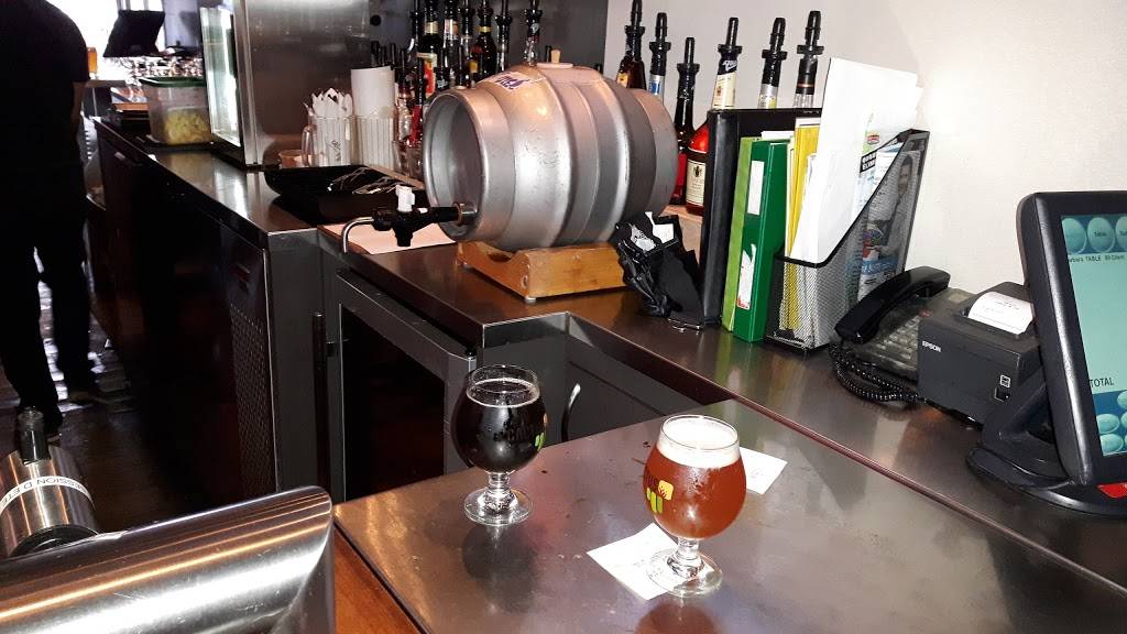 Cactus Restaurant Bar | restaurant | 814 Avenue Myrand, Québec, QC G1V 2V5, Canada | 4185279111 OR +1 418-527-9111