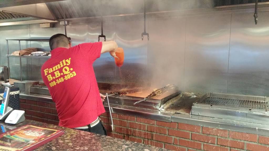 Family BBQ | restaurant | 306 Somerset St, North Plainfield, NJ 07060, USA | 9085488053 OR +1 908-548-8053