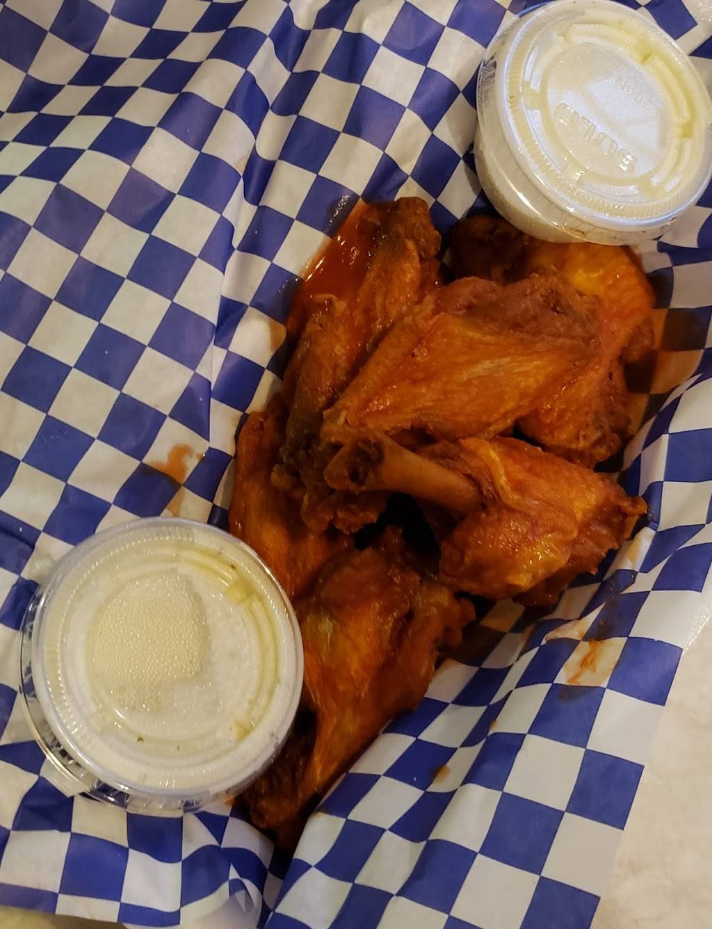 716 Wings | restaurant | 1055 Piney Forest Rd, Danville, VA 24540, USA | 4344254956 OR +1 434-425-4956