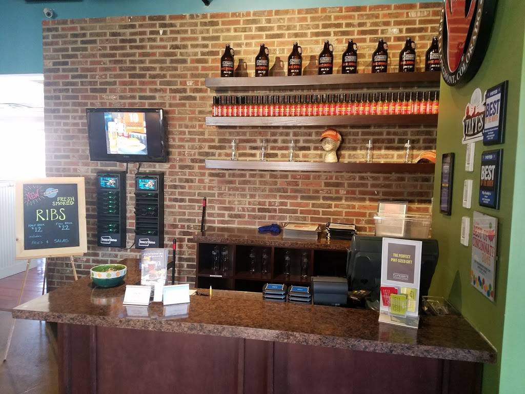 Flipdaddys Brilliant Burgers & Craft Beer Bar | restaurant | 12071 Mason Montgomery Rd, Cincinnati, OH 45249, USA | 5136772337 OR +1 513-677-2337