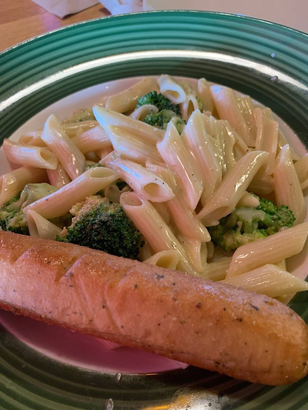 Applebees Grill + Bar | restaurant | 213 E 29th St, Loveland, CO 80538, USA | 9705930655 OR +1 970-593-0655