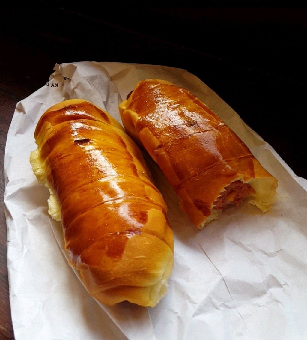 Crispy Donuts | bakery | 2915 Highland Rd, Baton Rouge, LA 70802, USA | 2253793334 OR +1 225-379-3334