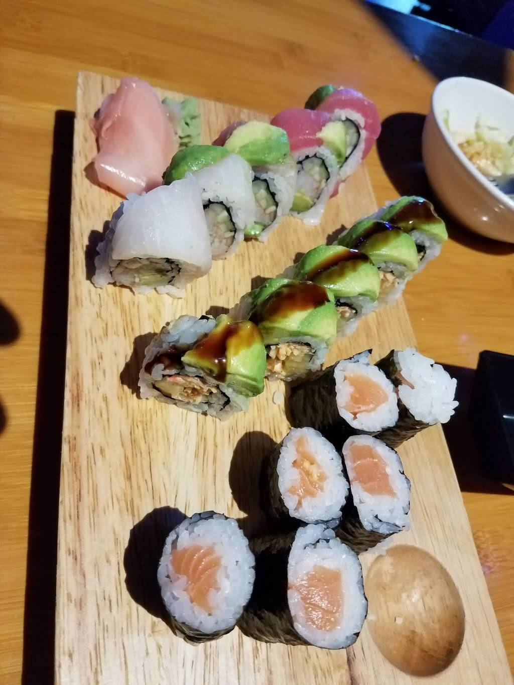 Bluefin | restaurant | 4276 W Sunset Ave # B, Springdale, AR 72762, USA | 4797172877 OR +1 479-717-2877