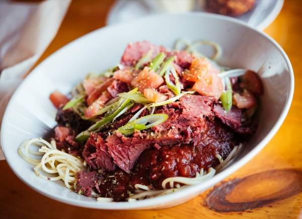 Delibees | meal takeaway | 24 Av de la Baie de Valois, Pointe-Claire, QC H9R 4B3, Canada | 5146931163 OR +1 514-693-1163