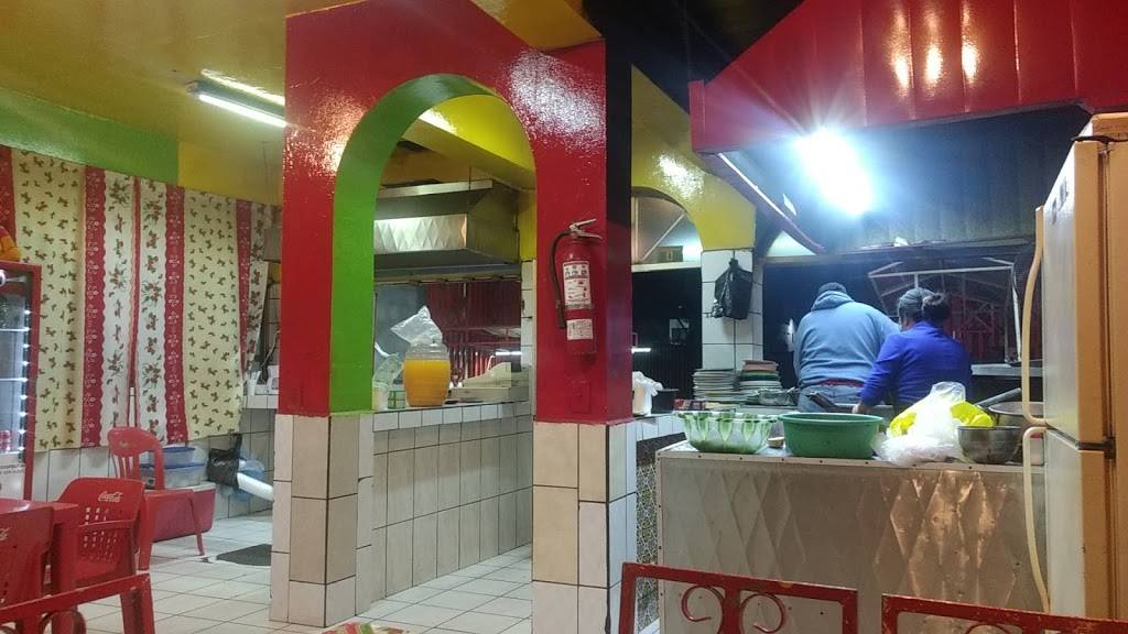 Mulas GIGANTES (Lonchera Lupita) | restaurant | Av. José López Portillo Ote. 152, Nueva Tijuana, 22435 Tijuana, B.C., Mexico | 016646473272 OR +52 664 647 3272