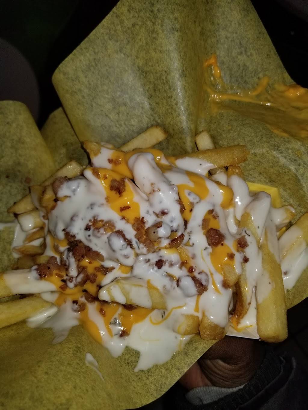 Charleys Philly Steaks | restaurant | 500 Rexdale Blvd L003, Etobicoke, ON M9W 6K5, Canada | 4167989914 OR +1 416-798-9914