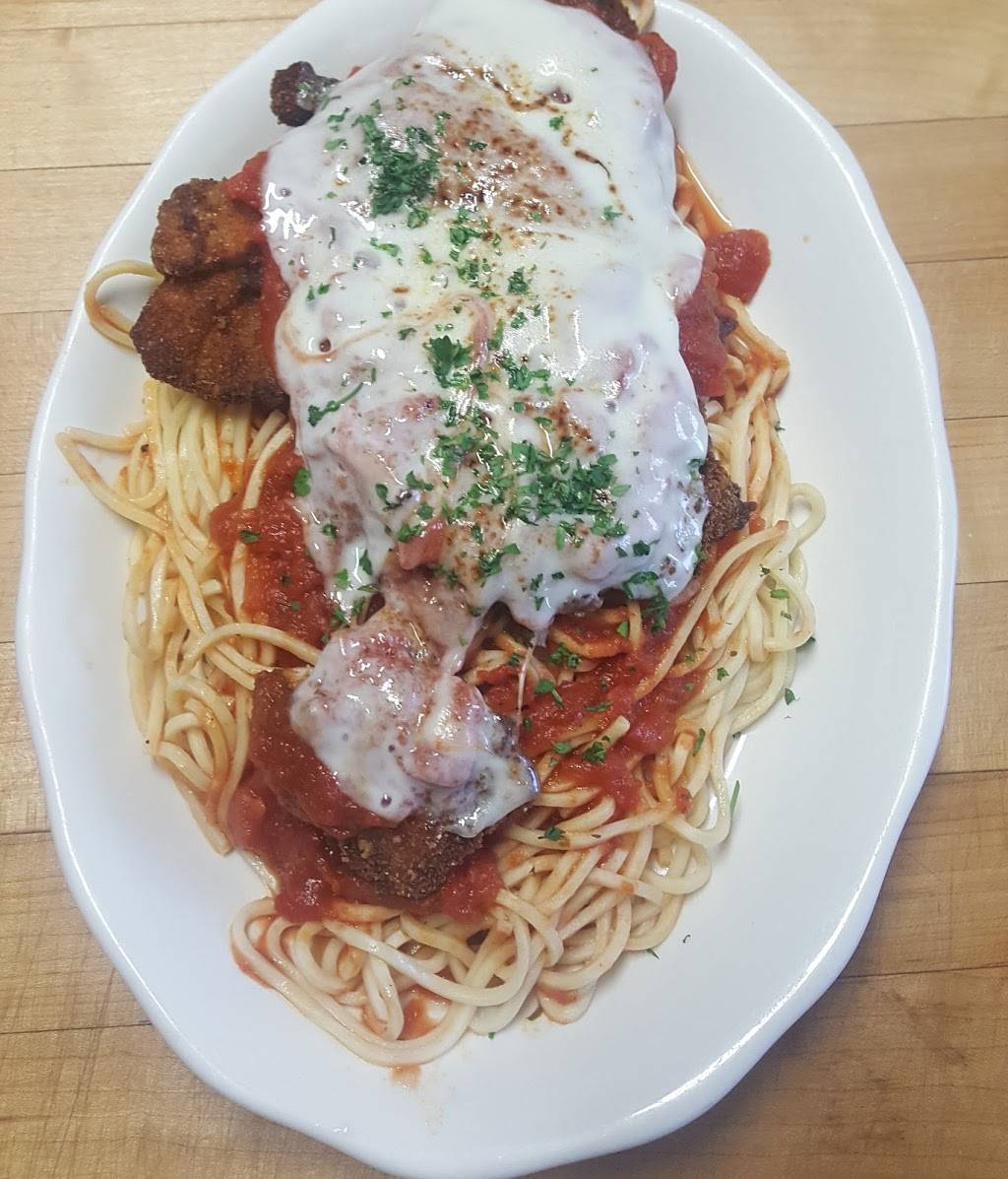 Nonnas Kitchen | restaurant | 19 Exchange St, Gorham, NH 03581, USA | 6039159203 OR +1 603-915-9203