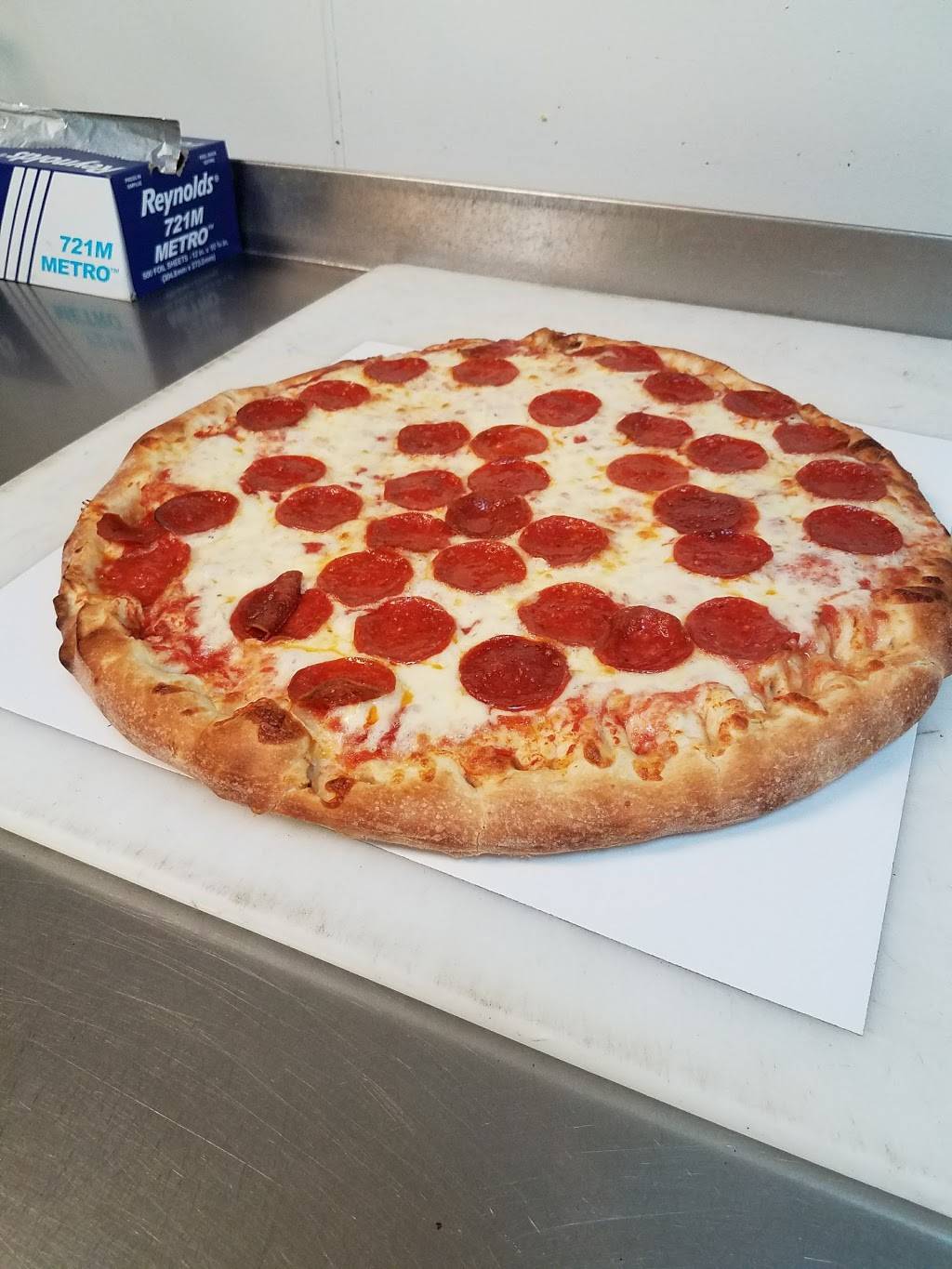 Nonas Pizza & Catering | restaurant | 38389 Dodge Park Rd, Sterling Heights, MI 48312, USA | 5869770805 OR +1 586-977-0805