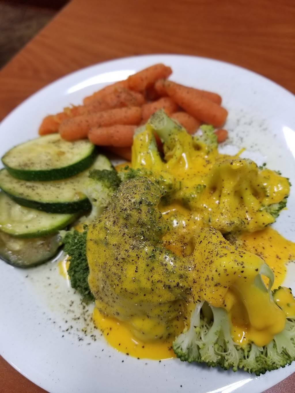 Golden Corral Buffet & Grill | restaurant | GOLDEN CORRAL AMBERLY WAY, 1006 Amberly Way, Richmond, KY 40475, USA | 8596614456 OR +1 859-661-4456