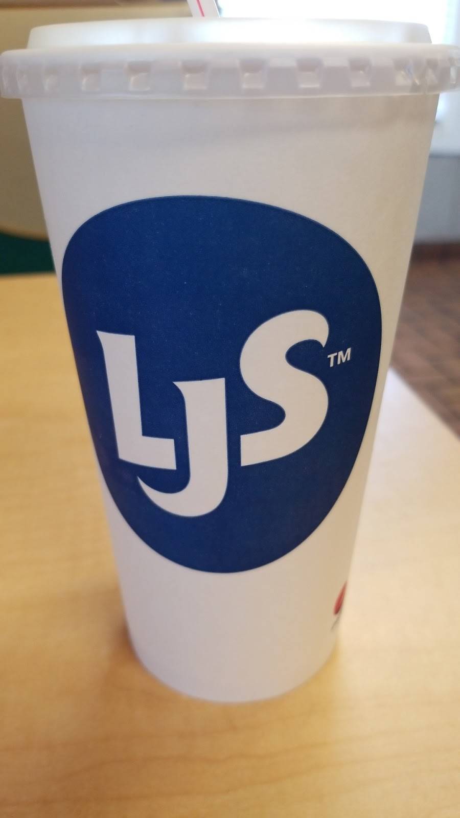 Long John Silvers | restaurant | 904 Big Bethel Rd, Hampton, VA 23666, USA | 7578385107 OR +1 757-838-5107