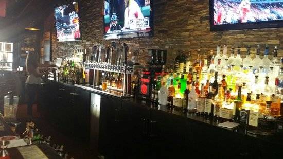 Fantasia Billiards | restaurant | 133 N San Fernando Blvd, Burbank, CA 91502, USA | 8188486718 OR +1 818-848-6718