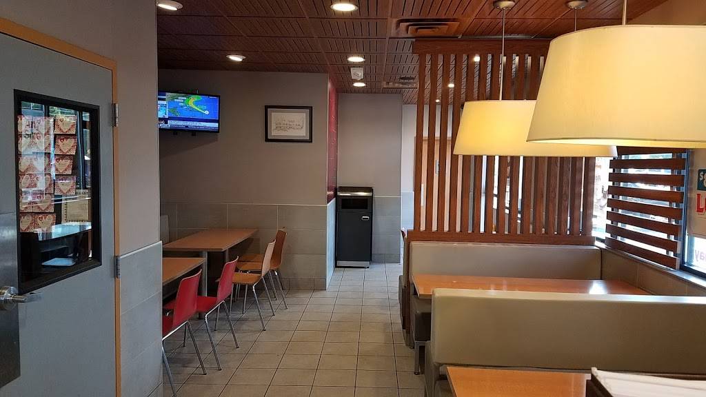 McDonalds | cafe | 208, Mohawk Trail, Greenfield, MA 01301, USA | 4137745311 OR +1 413-774-5311