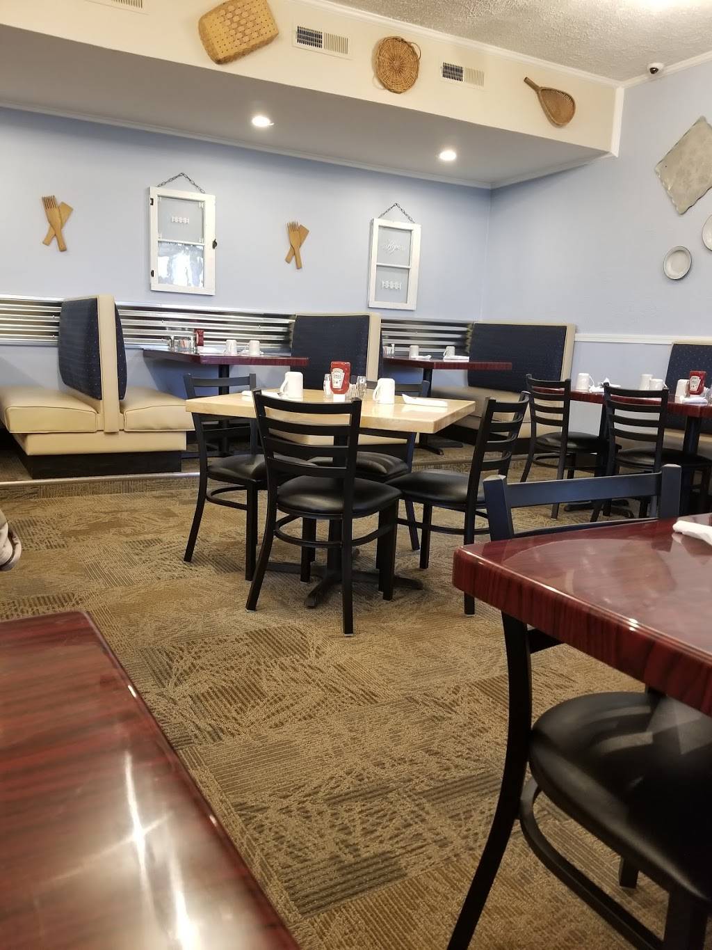 By Hand and Fork | restaurant | 1617 N, Wheeling Ave, Muncie, IN 47303, USA | 7658968717 OR +1 765-896-8717