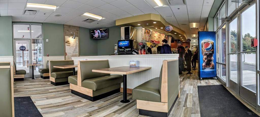 Jersey Mikes Subs | meal takeaway | 471 W Central St, Franklin, MA 02038, USA | 5088039838 OR +1 508-803-9838