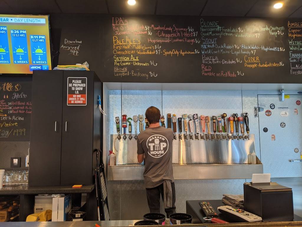 Waxhaw Tap House | restaurant | 110 McDonald St, Waxhaw, NC 28173, USA | 7042563955 OR +1 704-256-3955