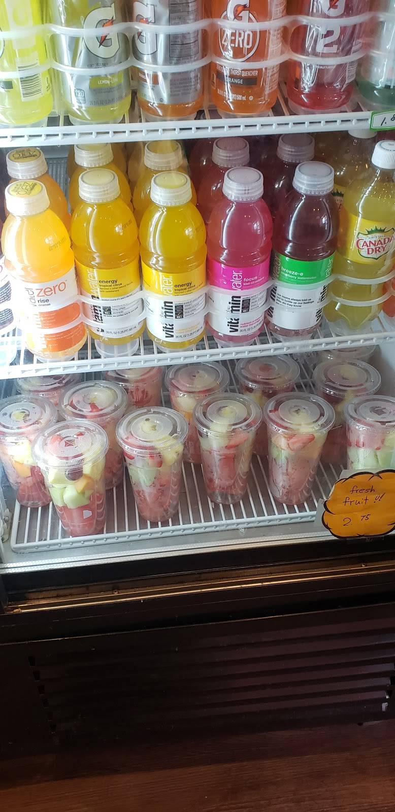 Sunnys Breakfast & Seafood | restaurant | 2710 Germantown Ave, Philadelphia, PA 19133, USA | 2152233161 OR +1 215-223-3161