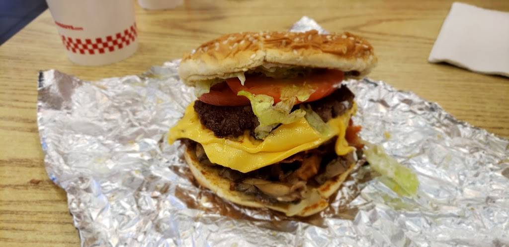Five Guys | meal takeaway | 611 Highgrove Pl, Rockford, IL 61108, USA | 8152267020 OR +1 815-226-7020