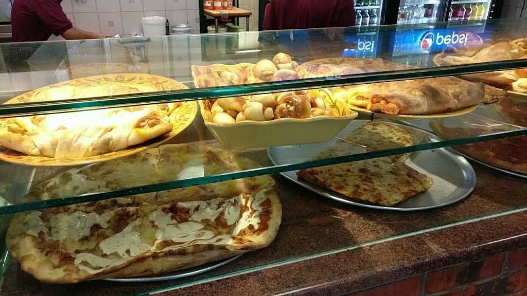 Whitepoint Pizza | restaurant | 132-13 14th Ave, College Point, NY 11356, USA | 7187465555 OR +1 718-746-5555