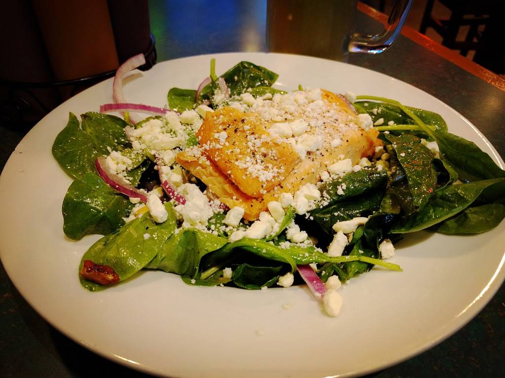 Smokey Bones Bar & Fire Grill | meal takeaway | 2660 S Dirksen Pkwy, Springfield, IL 62704, USA | 2175286410 OR +1 217-528-6410