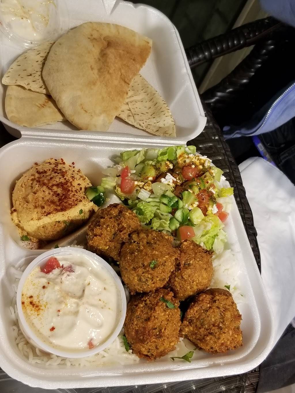 Lusys mediterranean cafe | restaurant | 16200 Ventura Blvd Unit 102 B, Encino, CA 91436, USA | 8188495653 OR +1 818-849-5653