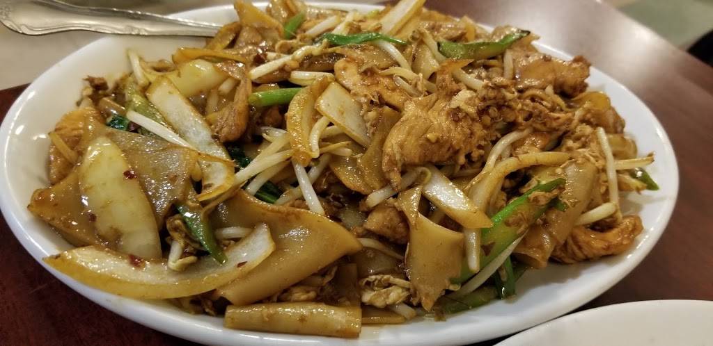 Thang Long Thai & Vietnamese | restaurant | 27641 John R Rd, Madison Heights, MI 48071, USA | 2485476763 OR +1 248-547-6763