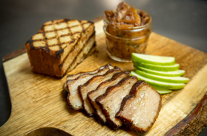 Amelia Tavern Restaurant & Brewpub | restaurant | 318 Centre St, Fernandina Beach, FL 32034, USA | 9043106088 OR +1 904-310-6088