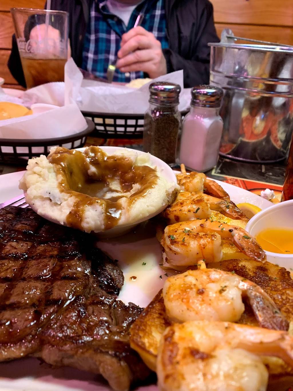 Texas Roadhouse | restaurant | 124-B, FM 1960, Houston, TX 77073, USA | 2818217427 OR +1 281-821-7427