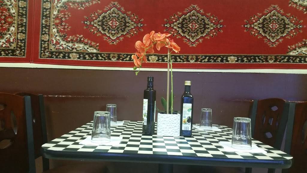 Laa mushkila restaurant | restaurant | 6258 N Clark St, Chicago, IL 60660, USA | 7737393300 OR +1 773-739-3300