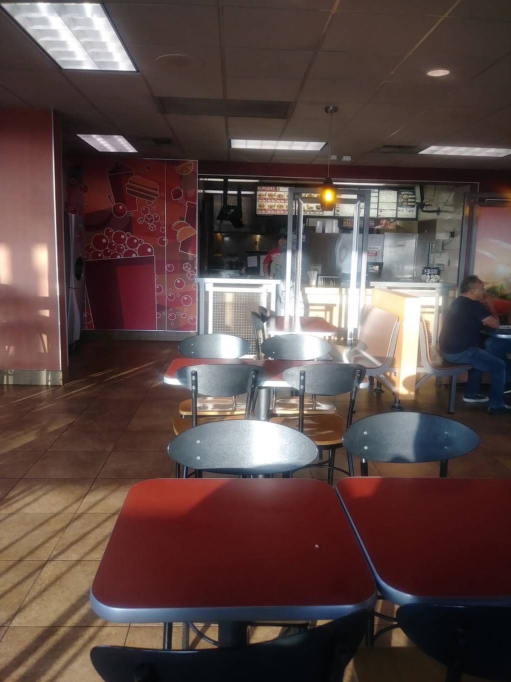 Jack in the Box | restaurant | 11400 S Figueroa St, Los Angeles, CA 90061, USA | 3237572677 OR +1 323-757-2677