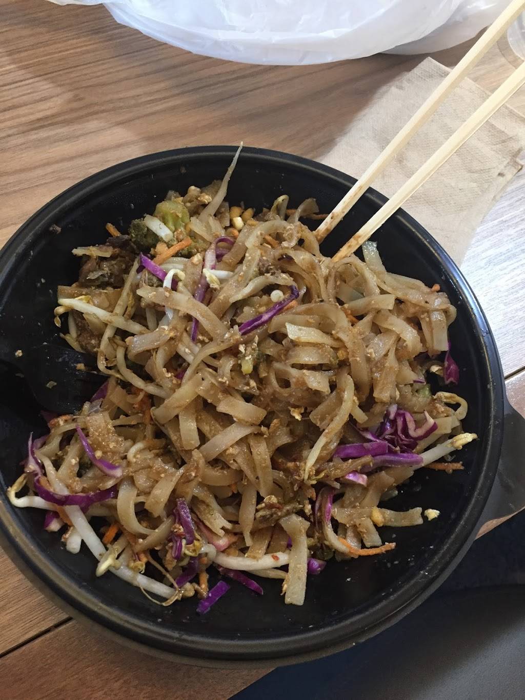 Bangkok Buri | restaurant | 300 Earl Grey Dr, Kanata, ON K2T 1C1, Canada | 6135951112 OR +1 613-595-1112