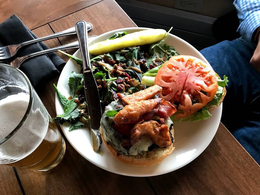 Cliff House Restaurant | restaurant | Stowe, VT 05672, USA | 8022533665 OR +1 802-253-3665