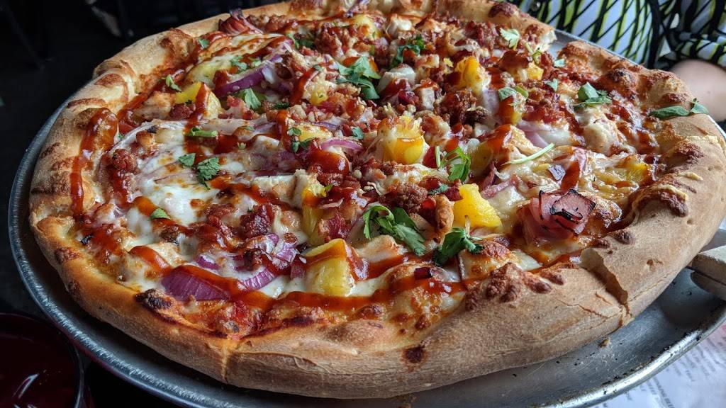 The Filling Station Bham | restaurant | 5524 Crestwood Blvd, Birmingham, AL 35212, USA | 2055923455 OR +1 205-592-3455