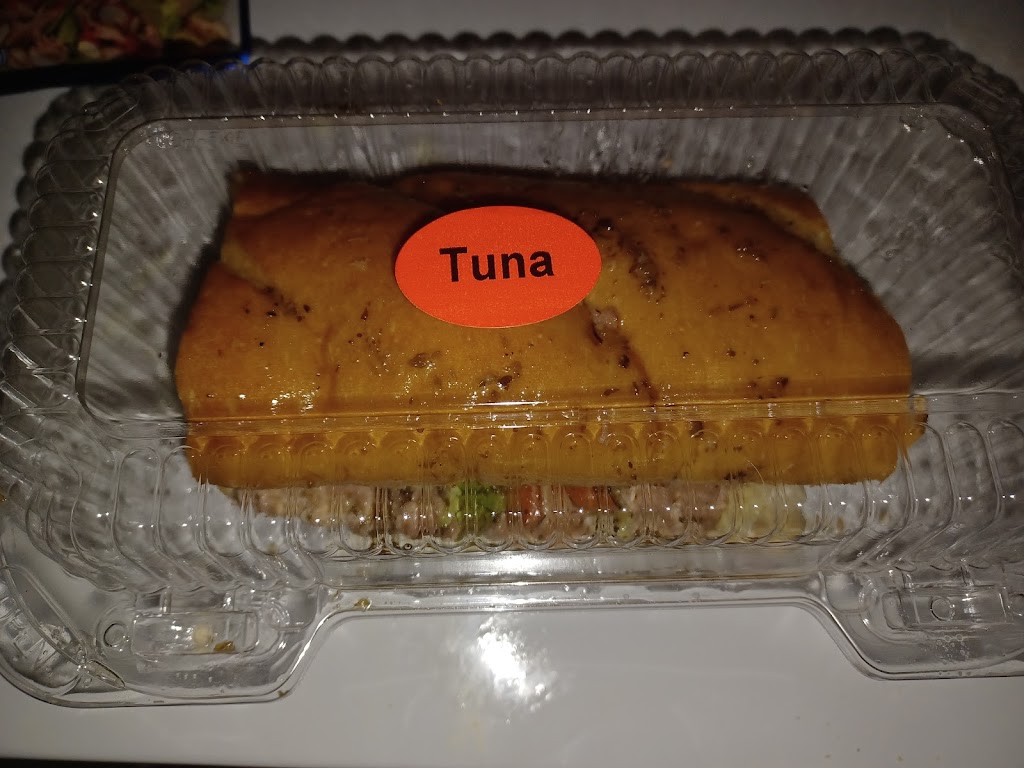 Make me a sandwich | restaurant | 140th S Hoxie Ave, Burnham, IL 60633, USA | 8158369374 OR +1 815-836-9374