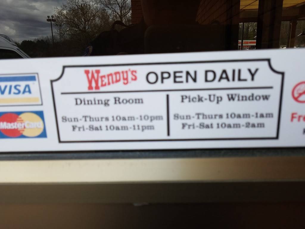 Wendys | restaurant | 4422 Old Birmingham Hwy, Tuscaloosa, AL 35404, USA | 2056332472 OR +1 205-633-2472